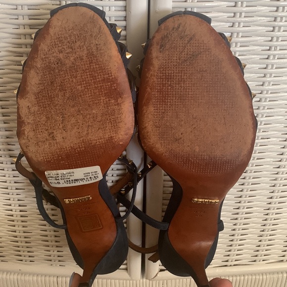 Schutz Mid Heel Sandal - Picture 6 of 7